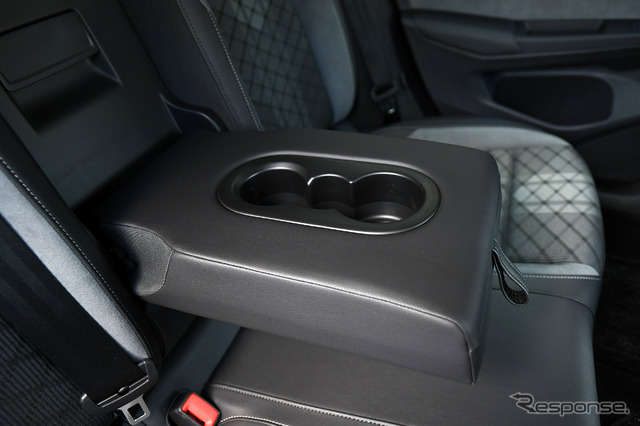 VW ゴルフ 新型(eTSI R-Line)