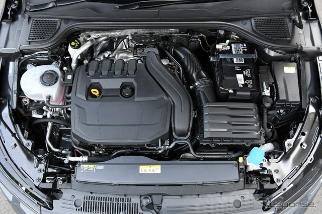 VW ゴルフ 新型（eTSI R-Line）