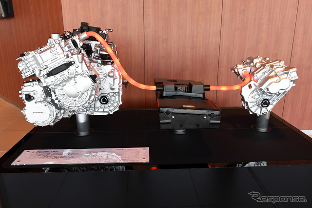 ノートオーラに搭載されているe-POWER 4WD。前輪には、最大出力110kW/最大トルク300NmのEM47モーター、後輪には、最大出力50kW/最大トルク100NmのMM48モーターを搭載する。