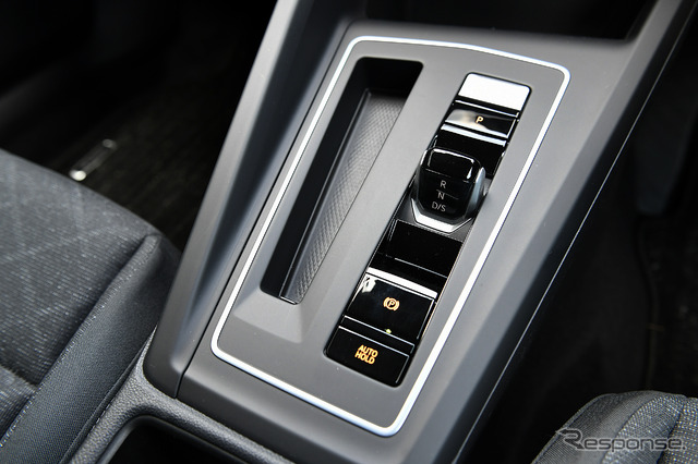 VW ゴルフ 新型(eTSI Active)