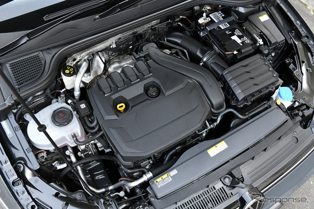 VW ゴルフ 新型(1.5 eTSI R-Line)