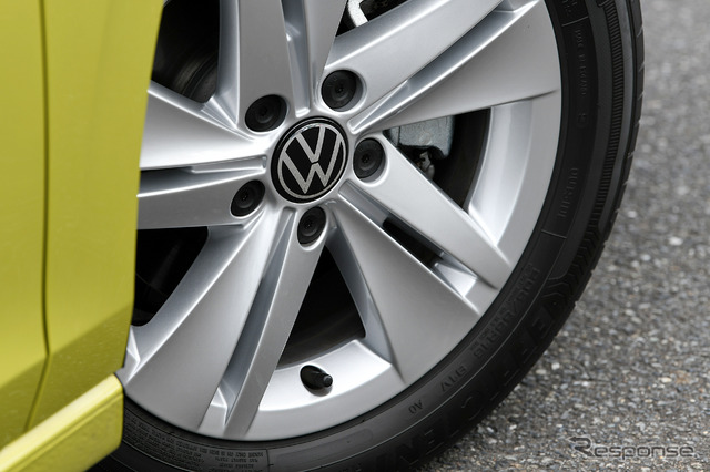VW ゴルフ 新型(eTSI Active)