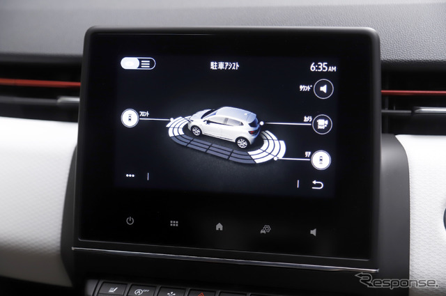 ルノー ルーテシア 新型試乗　パーキングセンサー