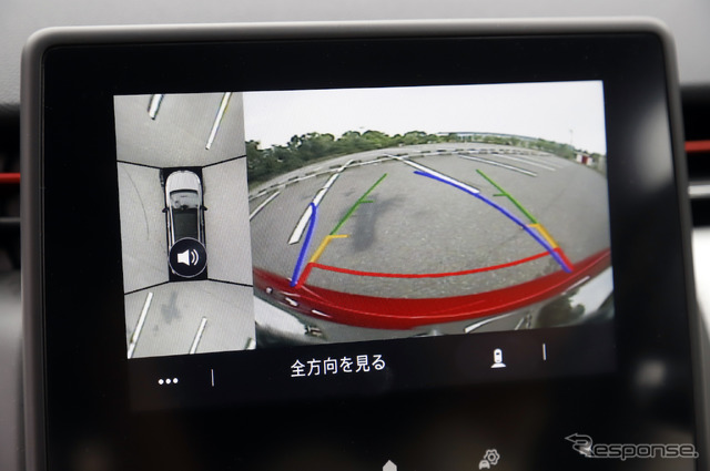 ルノー ルーテシア 新型試乗　360°カメラ表示