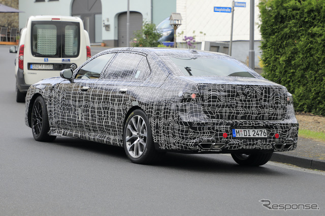 BMW 7シリーズ 次期型プロトタイプ(スクープ写真)