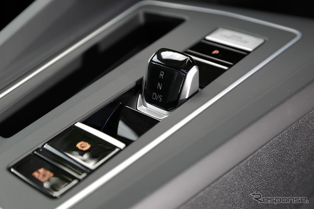 VW ゴルフ 新型(eTSI スタイル)