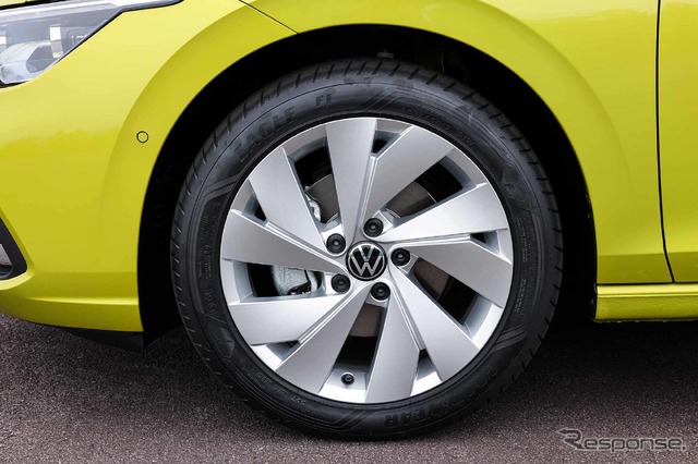 VW ゴルフ 新型(eTSI スタイル)
