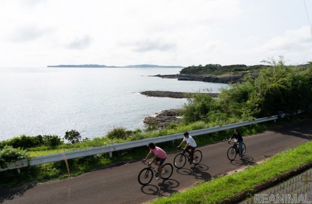 離島に暮らすように泊まる一棟貸しヴィラ「ritomaru villa @ hatsuyama iki」オープン