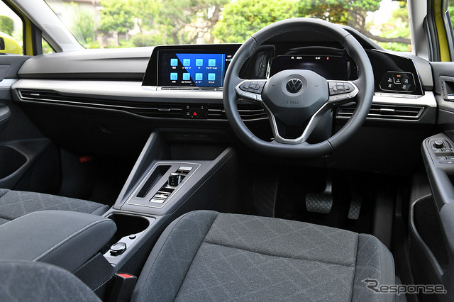 VW ゴルフ 新型(eTSI アクティブ)