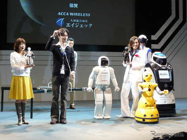 ROBO_JAPAN08…最新ロボットが大集合!
