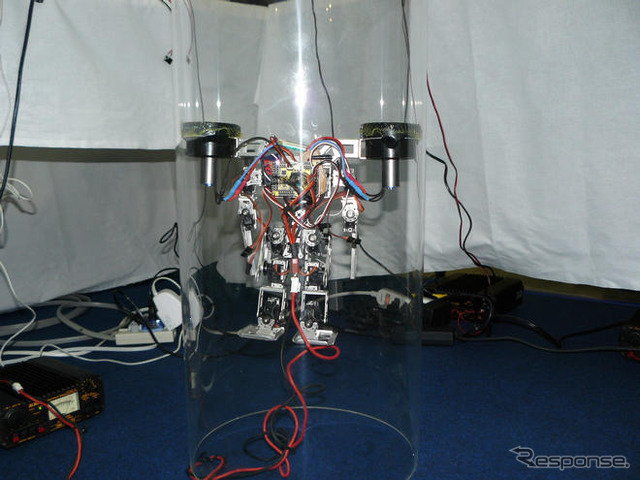 ROBO_JAPAN08…最新ロボットが大集合!