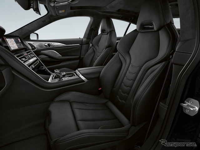 BMW 8シリーズ フローズンブラックエディション