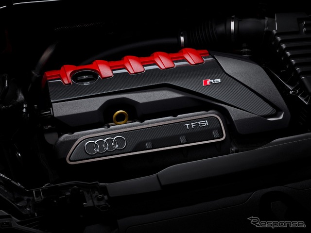 アウディ RS Q3 新型の2.5リットル直列5気筒ガソリンターボエンジン