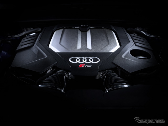アウディ RS6 アバント の4.0リットルV型8気筒ガソリンツインターボエンジン
