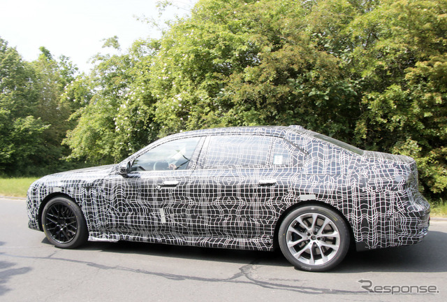 BMW 7シリーズ 次期型プロトタイプ(スクープ写真)