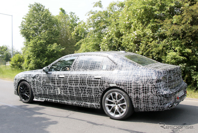 BMW 7シリーズ 次期型プロトタイプ(スクープ写真)