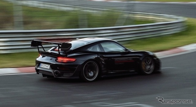 ポルシェ911 GT2 RS のニュルブルクリンク北コースのタイムアタック