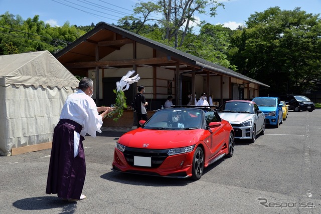 笠間稲荷神社、車の茅の輪くぐり