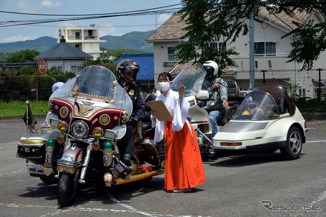 笠間稲荷神社、車の茅の輪くぐり