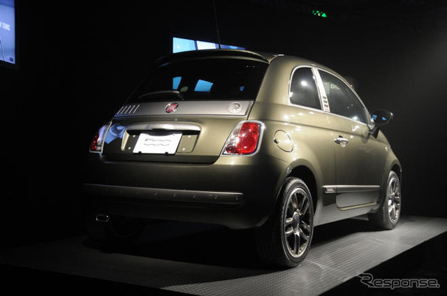 【写真蔵】フィアット 500 by DIESEL…右ハンドルだ!