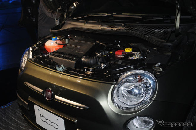 【写真蔵】フィアット 500 by DIESEL…右ハンドルだ!