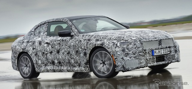 BMW 2シリーズ・クーペ 次期型のプロトタイプ