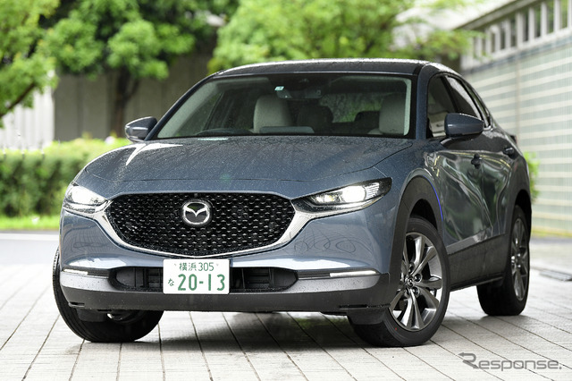 マツダ CX-30 SKYACTIV-X（AWD・AT）