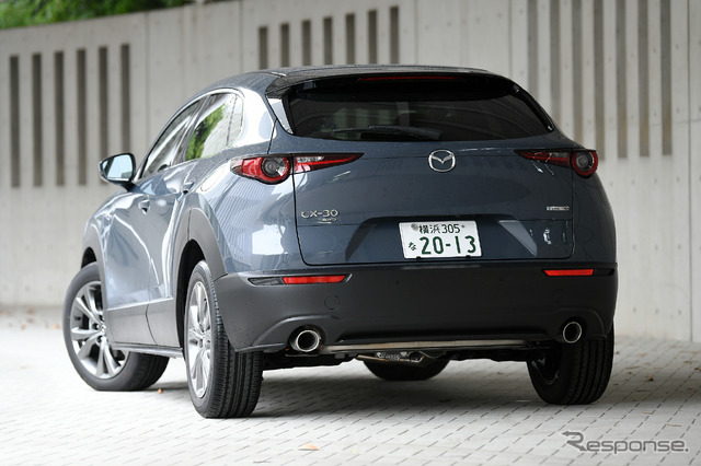 マツダ CX-30 SKYACTIV-X（AWD・AT）