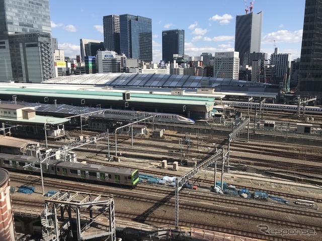 JR東日本では首都圏21路線で実施されるオリンピック向け輸送。期間中の東京駅での山手線終電は、内回りが1時50分発、外回りが2時12分(7月21・27・28日は2時20分)発に。