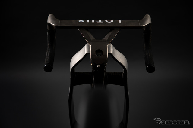 ロータスカーズが「東京2020オリンピック」に参加する英国代表チームのために共同開発したトラックレース用自転車