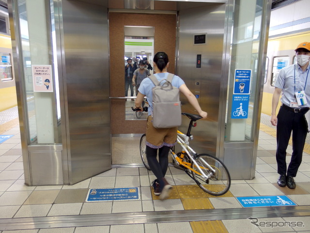 西武多摩川線サイクルトレイン(武蔵堺駅デモ)