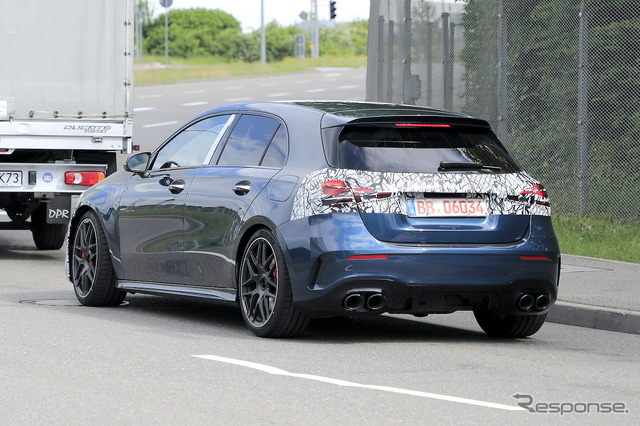 メルセデスAMG A45 改良新型プロトタイプ(スクープ写真)