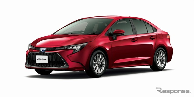 トヨタ カローラ ハイブリッドS(2WD)(センシュアルレッドマイカ)<オプション装着車>