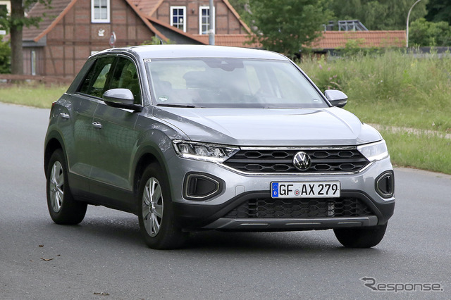 VW T-Roc 改良新型プロトタイプ（スクープ写真）