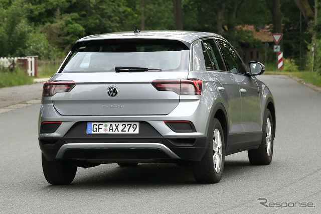 VW T-Roc 改良新型プロトタイプ（スクープ写真）