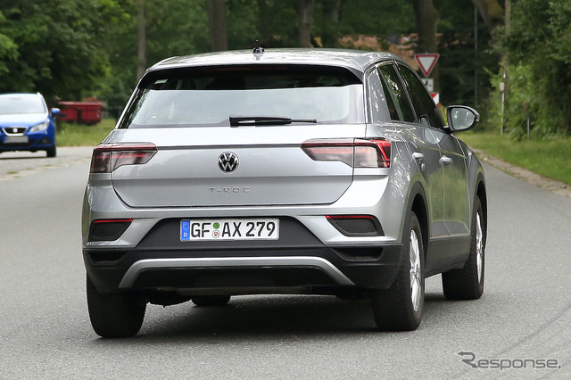 VW T-Roc 改良新型プロトタイプ（スクープ写真）