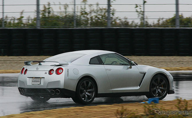 【日産 GT-R 試乗】こうしたクルマでいい…松下宏