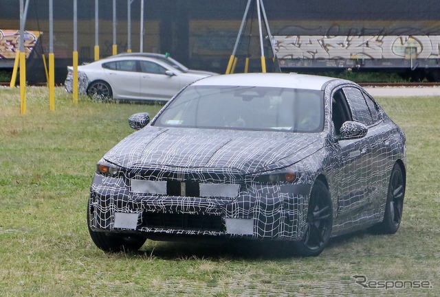 BMW 5シリーズ 次期型プロトタイプ(スクープ写真)