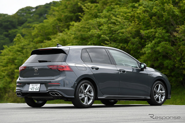 VW ゴルフ 新型(eTSI R-Line)