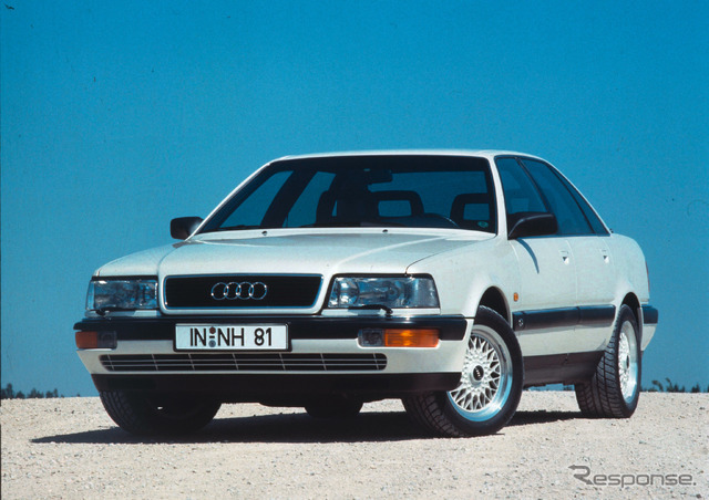 1988年、アウディはV8を高級車セグメントに投入。