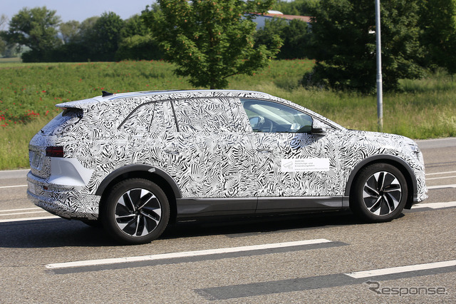 アウディの中国向け電動SUV(スクープ写真)
