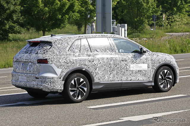 アウディの中国向け電動SUV(スクープ写真)