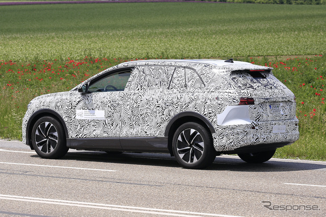 アウディの中国向け電動SUV(スクープ写真)