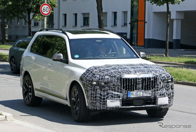 BMW X7 改良新型プロトタイプ(スクープ写真)