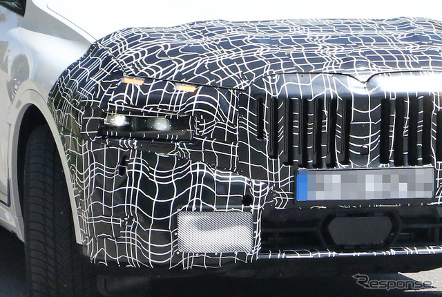 BMW X7 改良新型プロトタイプ(スクープ写真)