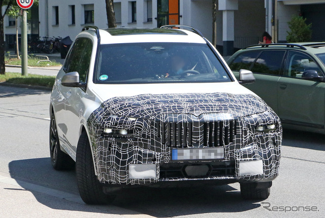 BMW X7 改良新型プロトタイプ(スクープ写真)