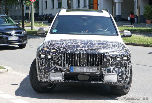 BMW X7 改良新型プロトタイプ(スクープ写真)