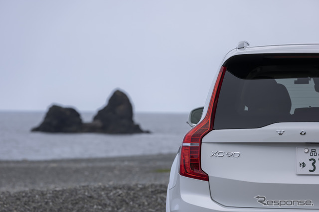 ボルボ XC90 リチャージ T8(XC90 Recharge Plug-in Hybrid T8 AWD Inscription)