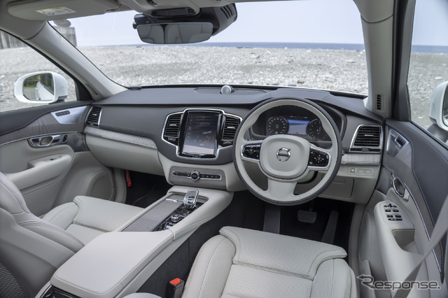 ボルボ XC90 リチャージ T8(XC90 Recharge Plug-in Hybrid T8 AWD Inscription)