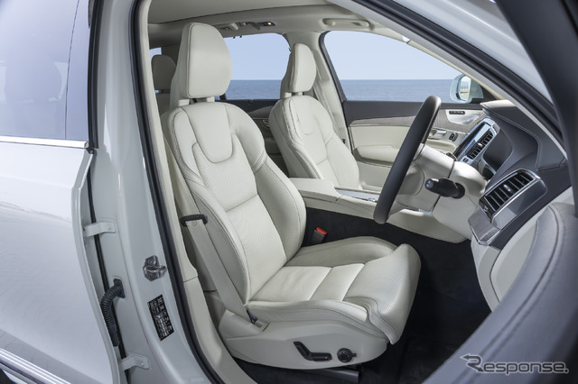 ボルボ XC90 リチャージ T8(XC90 Recharge Plug-in Hybrid T8 AWD Inscription)